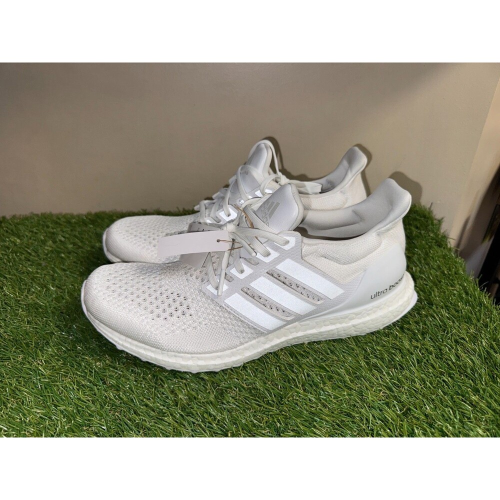 Men's Size 10.5 ADIDAS ULTRABOOST 1.0 Retro J&D Collective Triple White JR6882